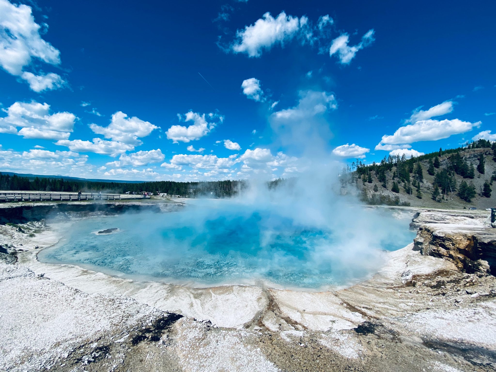 Yellowstone National Park The Most Famous National Parks In The United States Qeeq Blog